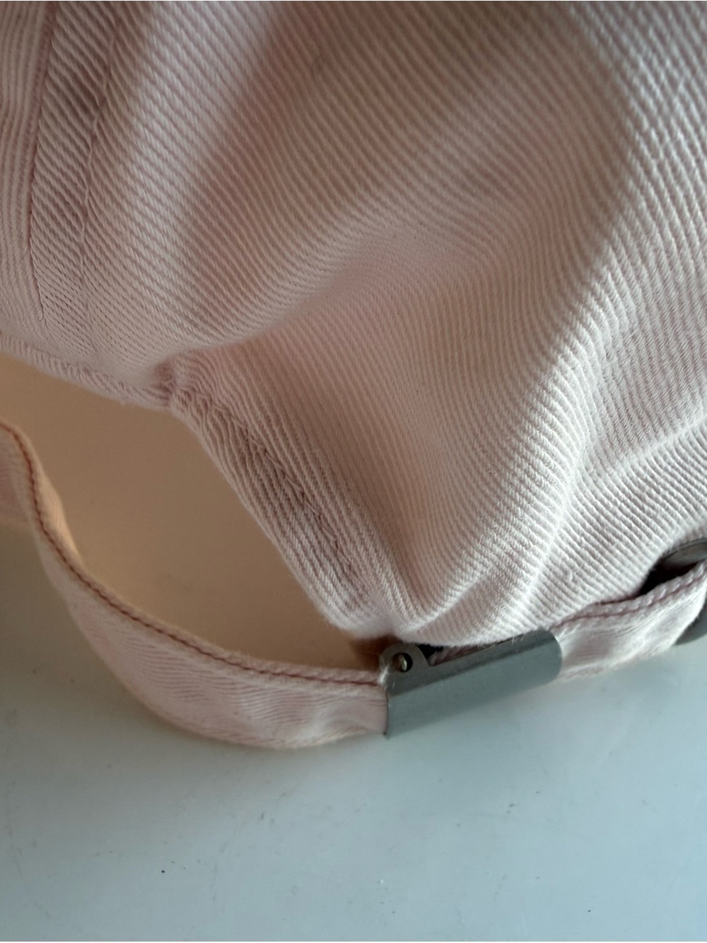GAP Women’s Y2K Pale Pink Embroidered Logo Baseball Cap - Picture 3 of 4